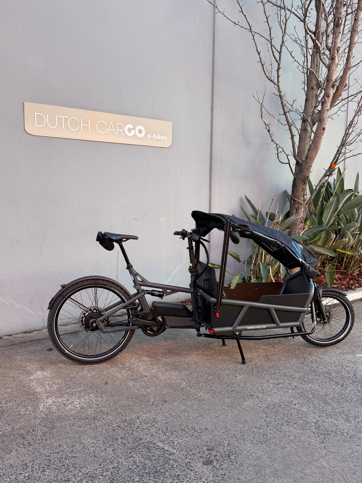Riese & Muller Load5 75 Electric Cargo Bike