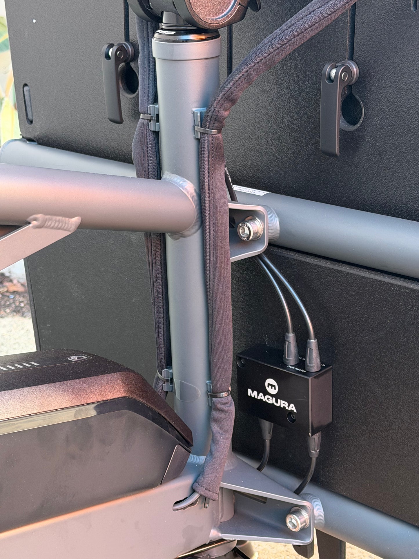 Riese & Muller Load5 75 Electric Cargo Bike