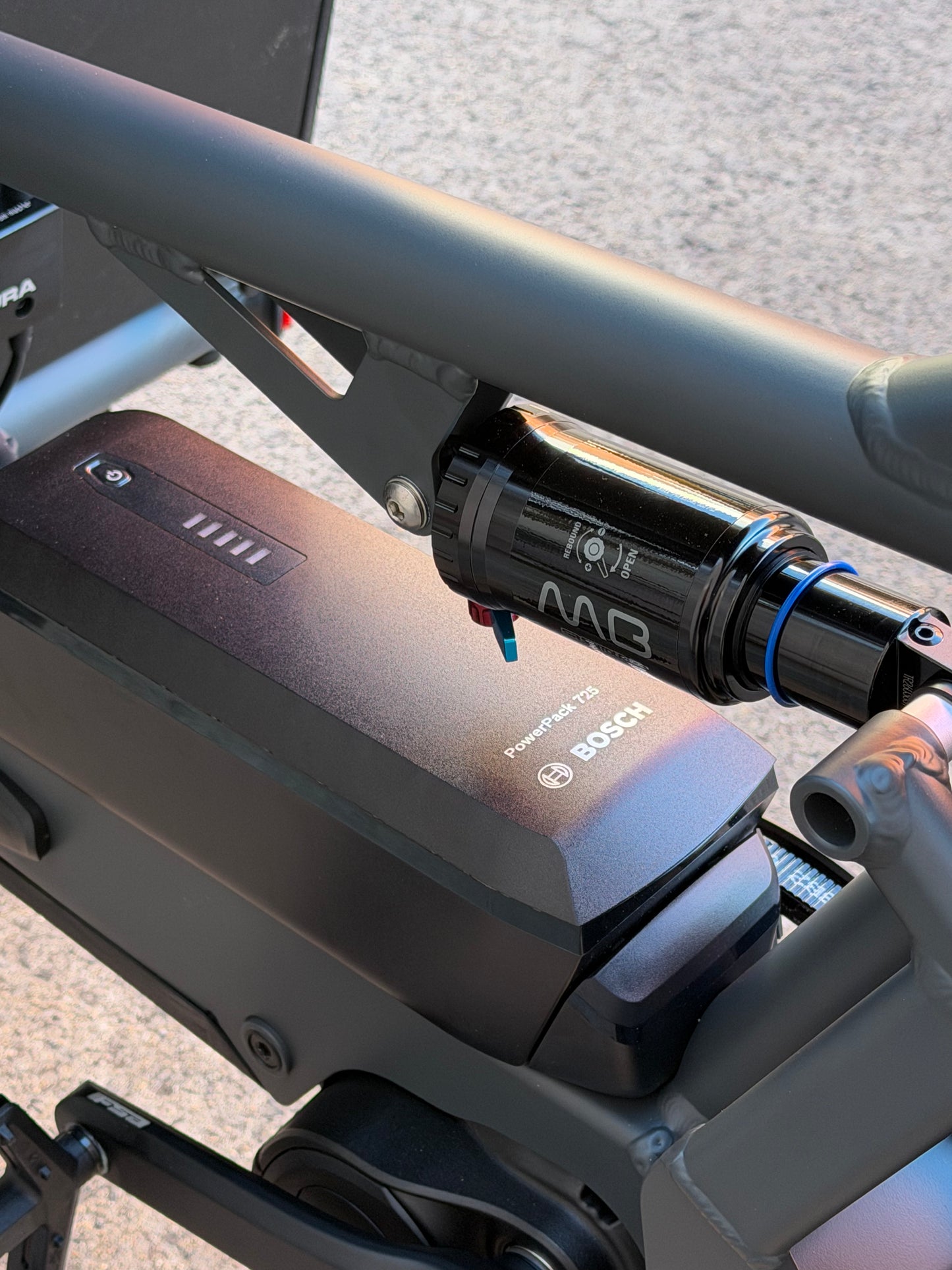 Riese & Muller Load5 75 Electric Cargo Bike