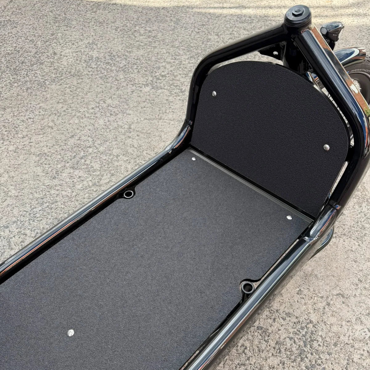Bullitt Honeycomb Floorboard